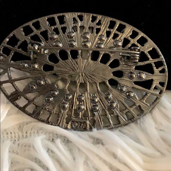 Vintage 1990’s FAF Oval Brooch. Rhinestones Pewter - Picture 4 of 7